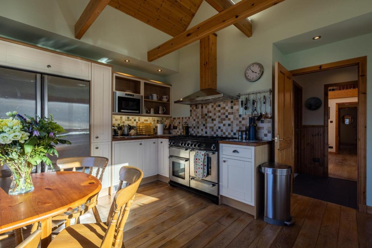 Shore Cottage Isle Of Skye Портри Екстериор снимка