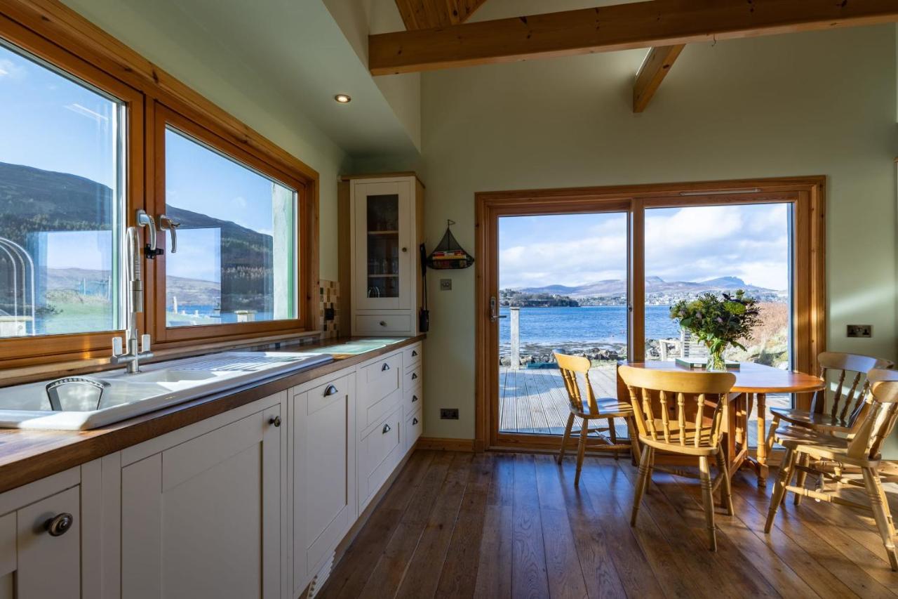 Shore Cottage Isle Of Skye Портри Екстериор снимка